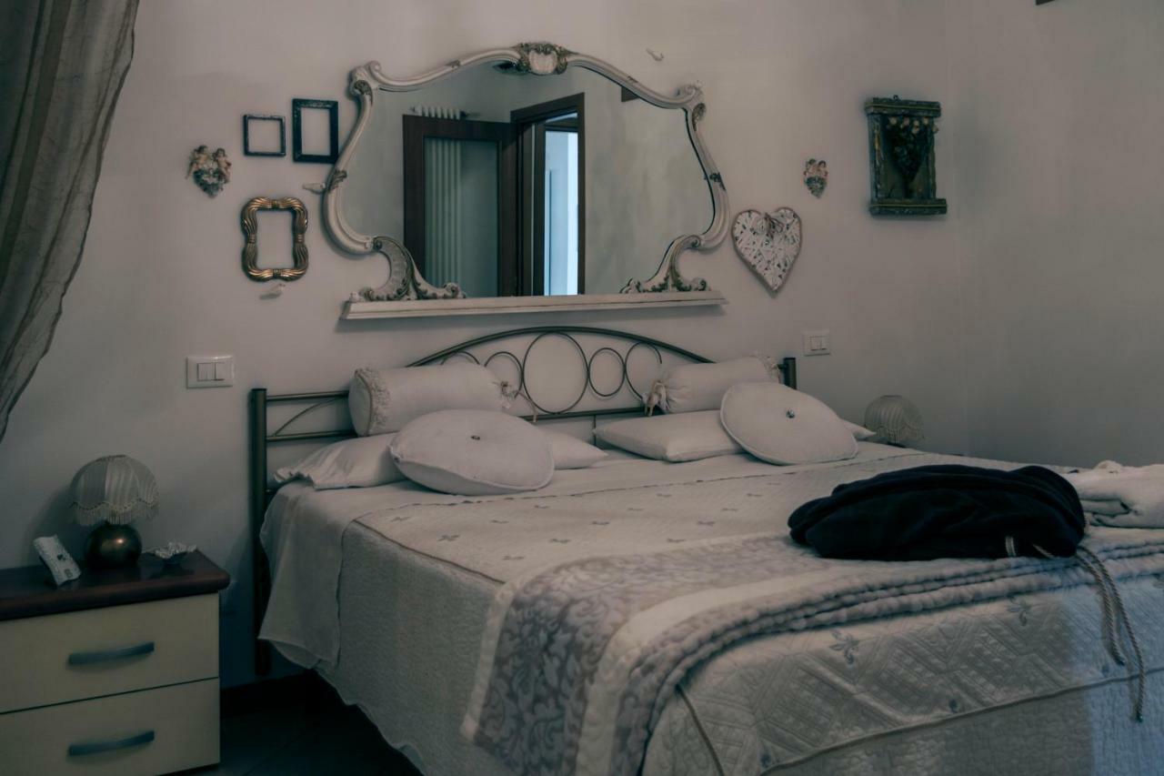 Casa Del Sole Appartamento N° 2 White And Gold Room Gavardo Exterior foto